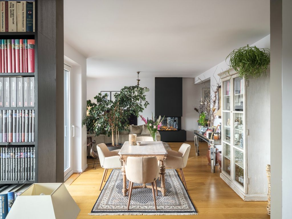 Ruim en instapklaar stadsappartement (163 m²) met zonnige terrassen nabij de Coupure foto 2