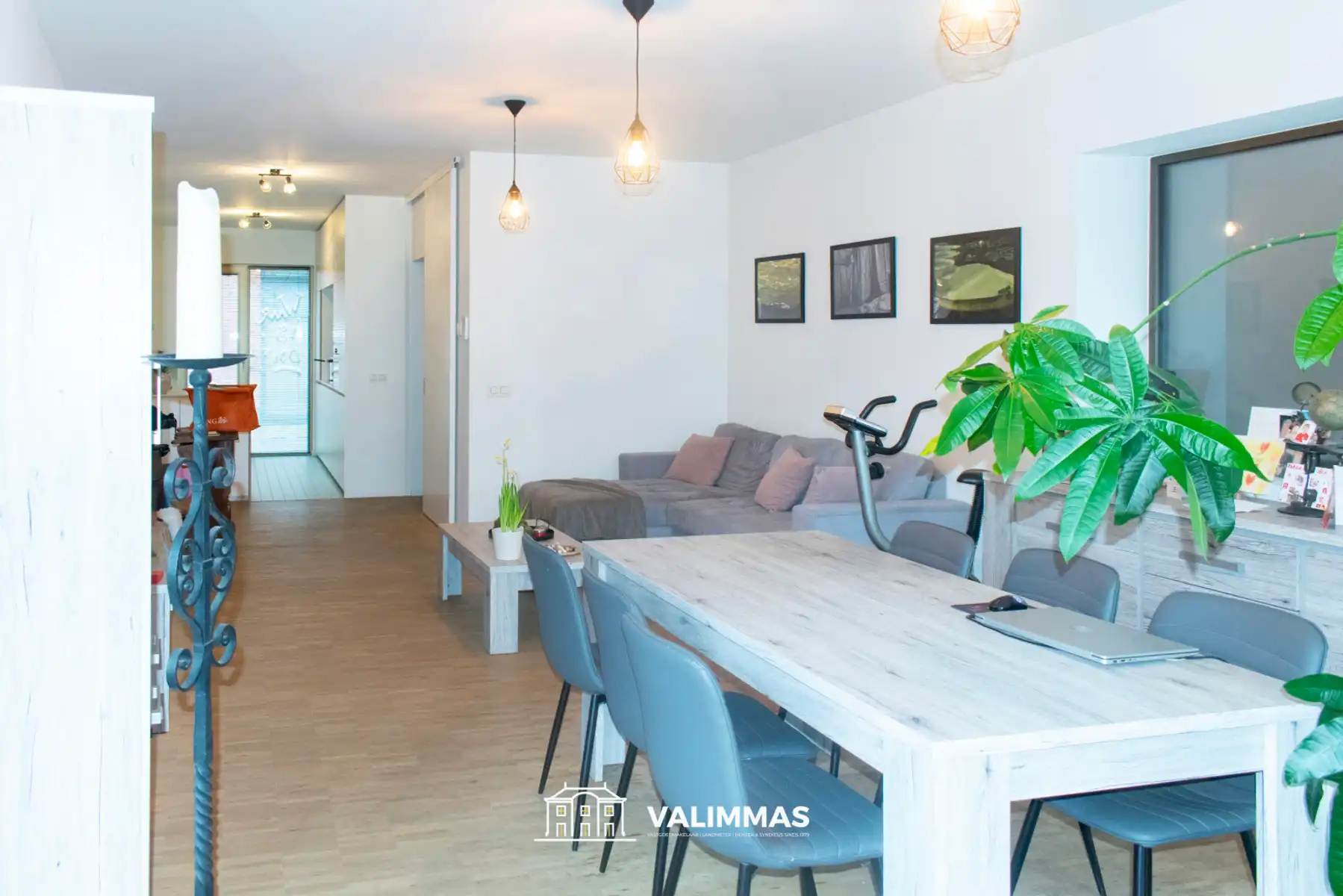 Gelijkvloers duplex-appartement met terras & autostandplaats foto 4