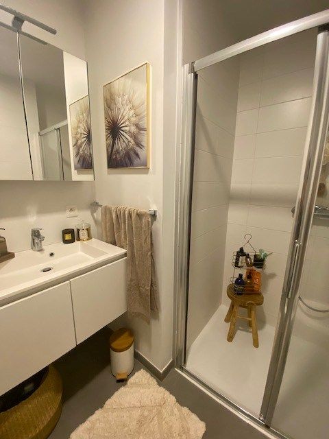 Residentie Emerald is gelegen in een zijstraat van de Kuringersteenweg, op wandelafstand van de Groene Boulevard. foto 7