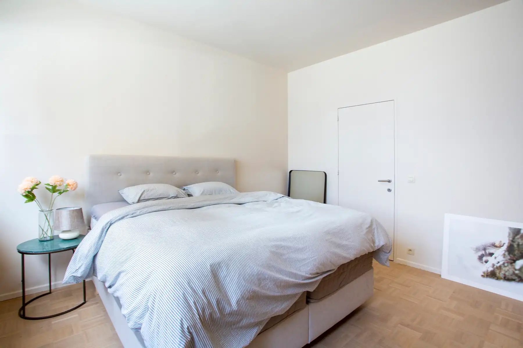 Stijlvol bemeubeld appartement met tuin in Markgravebuurt foto 7