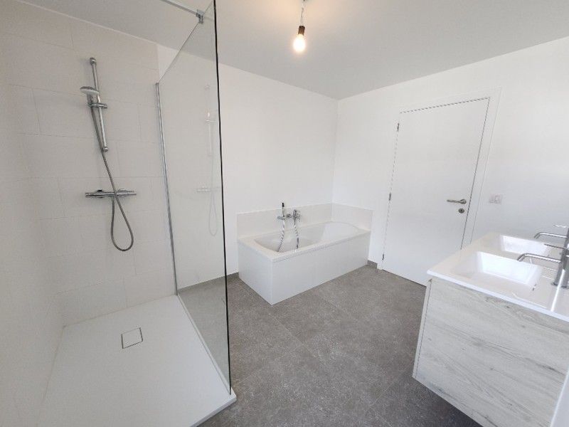 🏠 Te huur: Landelijke nieuwbouwwoning met 3 slaapkamers in rustige woonwijk – Graanstraat 57, Meulebeke foto 8