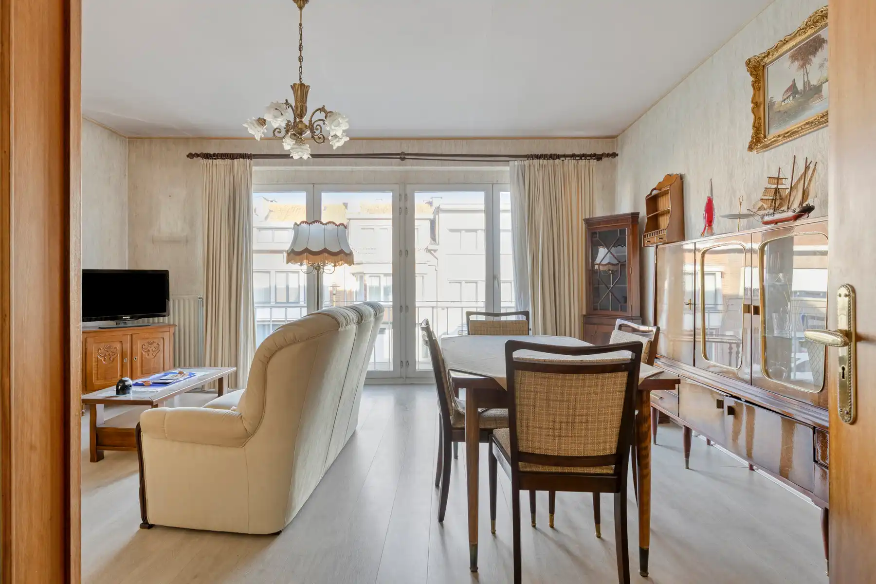 Te renoveren 1-slaapkamerappartement met terras en kelder foto 3