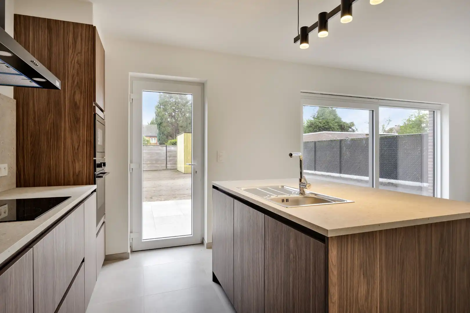 Nieuwbouwwoning met 3 slpks, gelegen op wandelafstand van het centrum !  foto 7