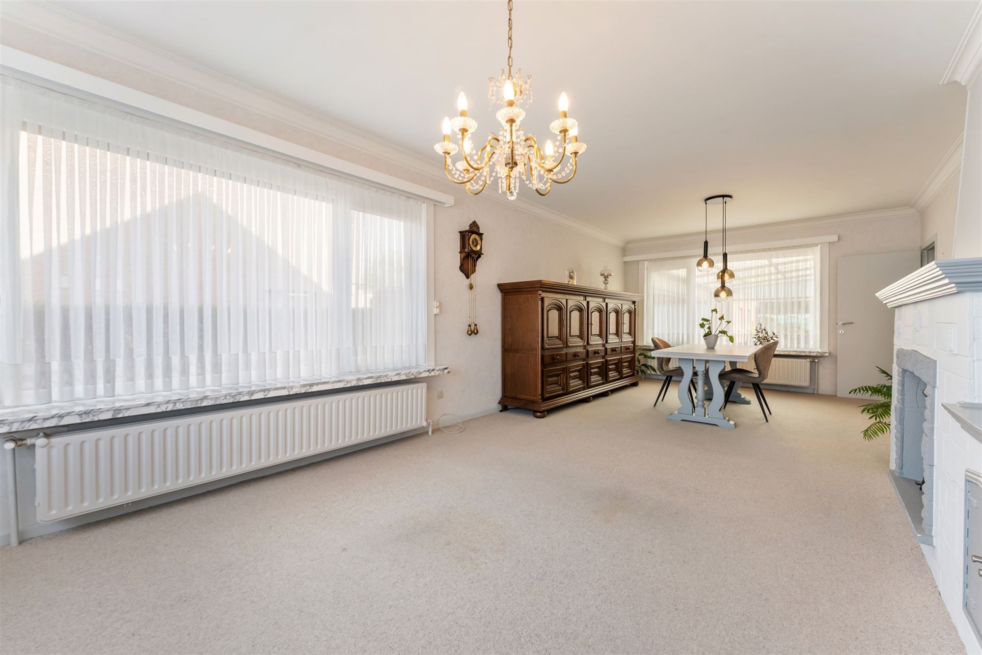 GERENOVEERDE, INSTAPKLARE EN PERFECT ONDERHOUDEN WONING  foto 2