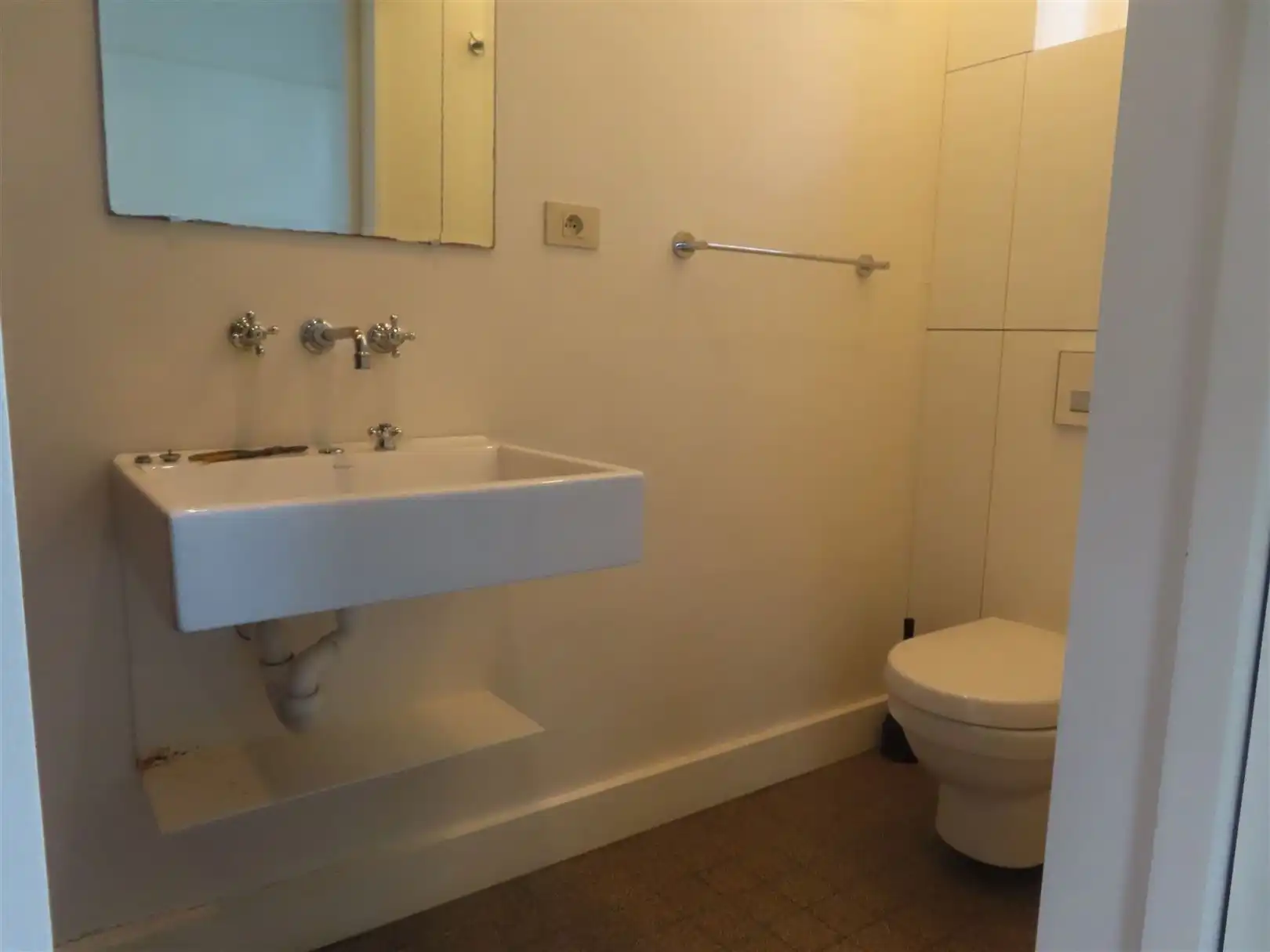 Prachtig, charmant 3-slaapkamerappartement met 2 badkamers! foto 17