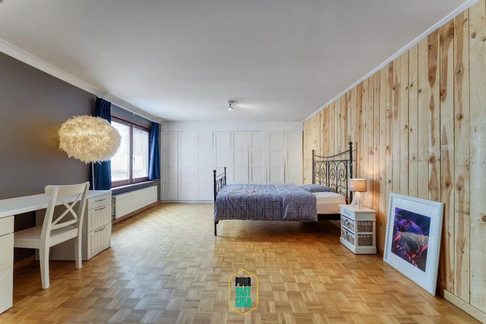 Riant appartement en studio boven grote handelsruimte  foto 14