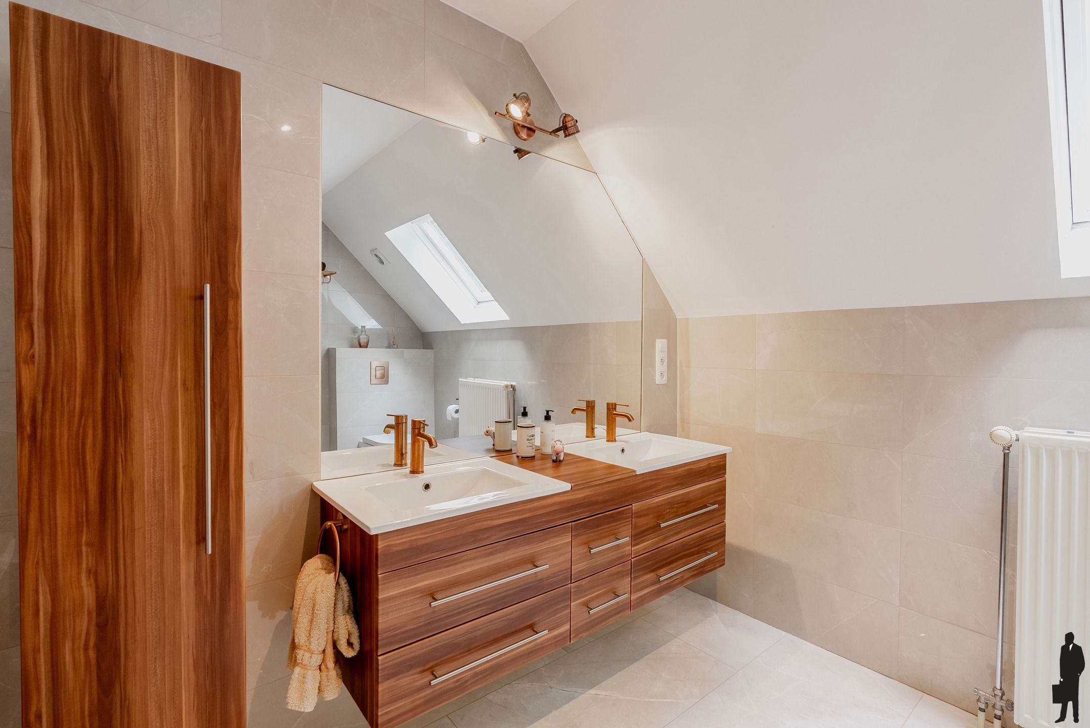 Exclusieve villa met zwemvijver op 2.543 m² foto 41