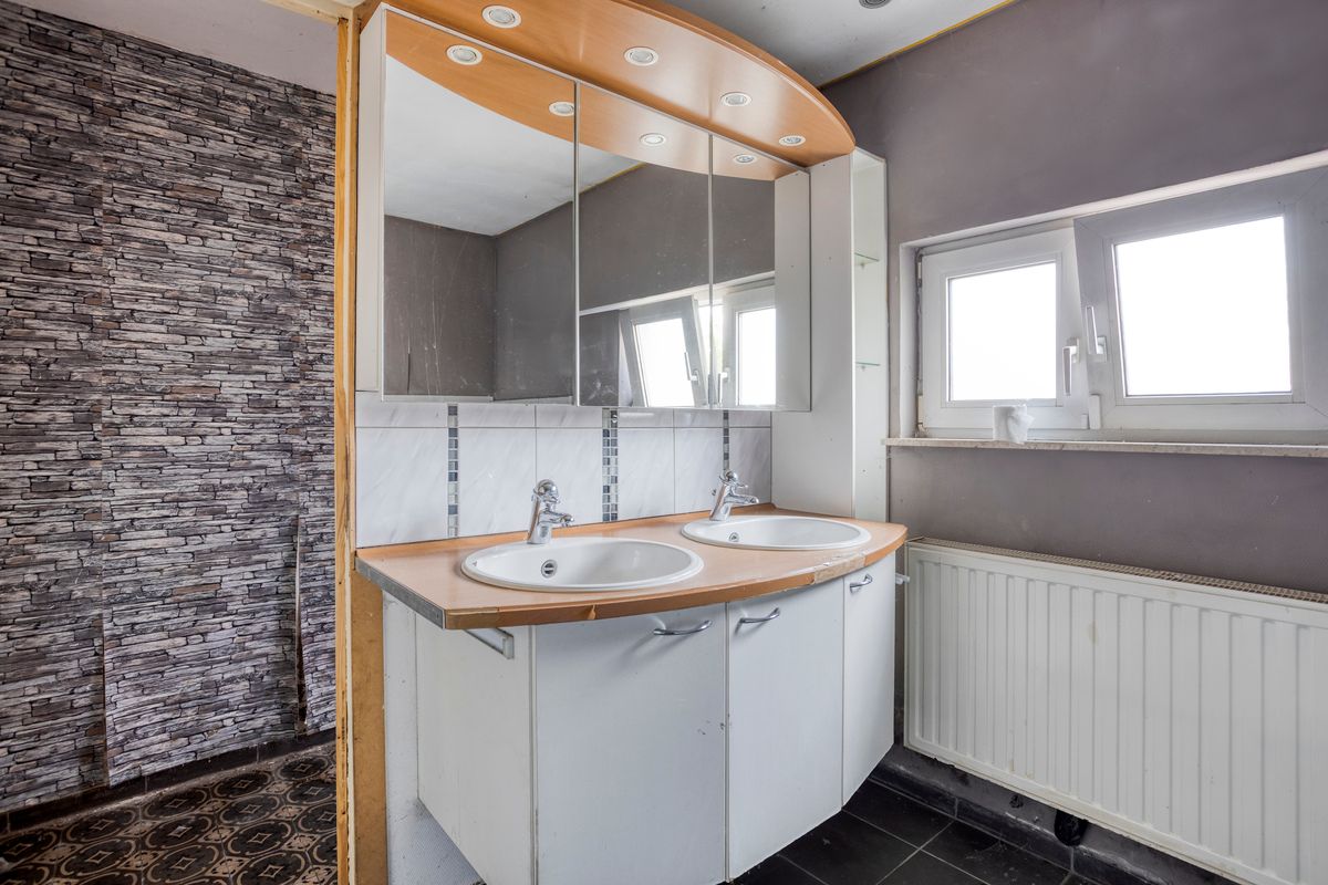 Te renoveren hoevewoning in landelijke omgeving foto 11