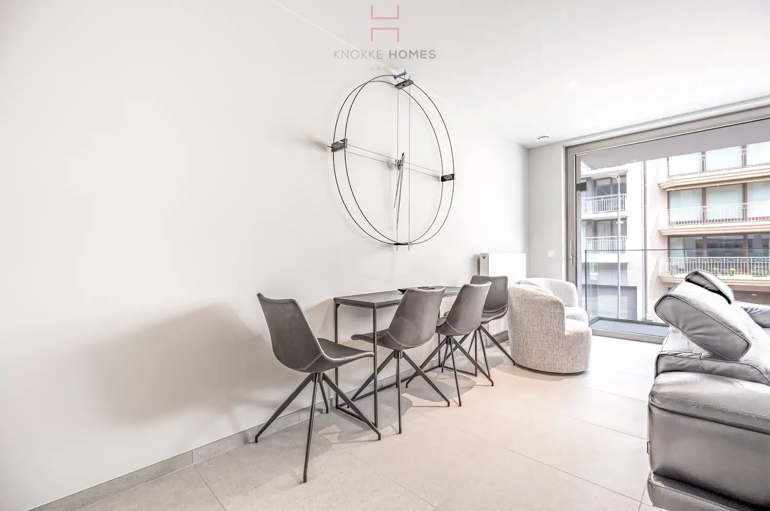 Prachtig afgewerkt nieuwbouwappartement met twee slaapkamers en twee badkamers op de Parmentierlaan foto 14