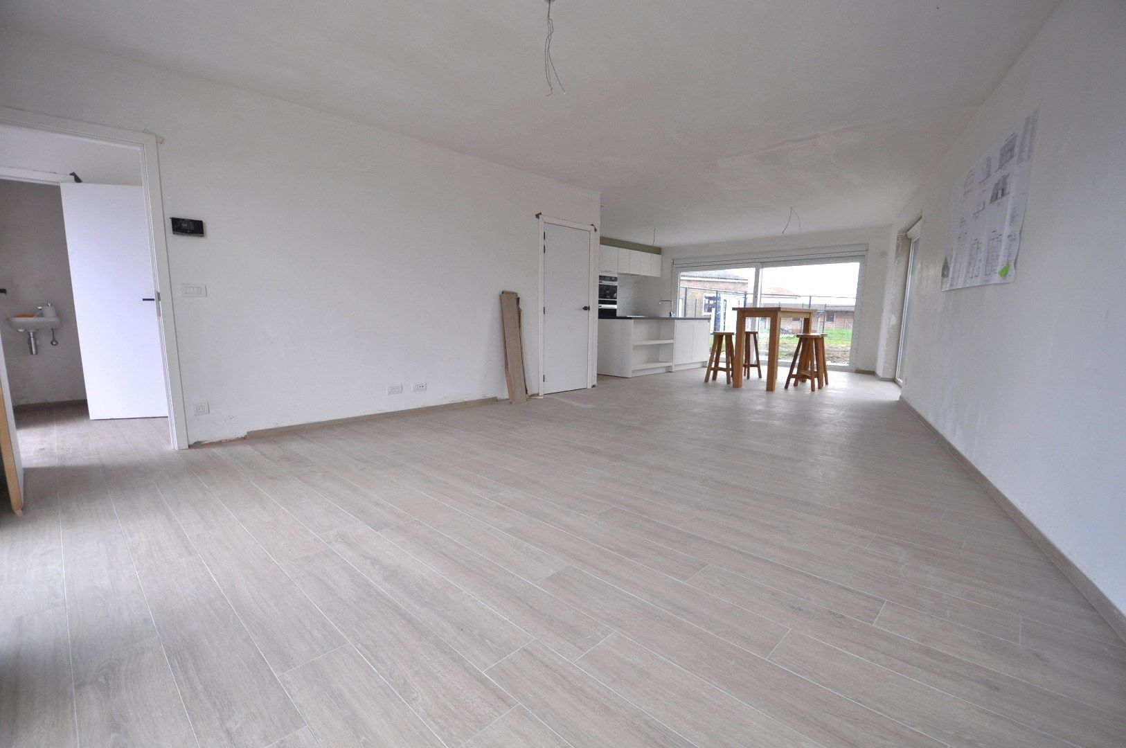 Deze half open woning  lot 1 maakt deel uit van een kleinschalig project bestaande uit 4 nieuwbouwwoningen te Middelkerke. foto 3