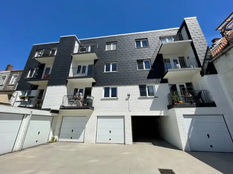 Leuk gerenoveerd hoekappartement met terras nabij Patershol & Dok Noord foto 15