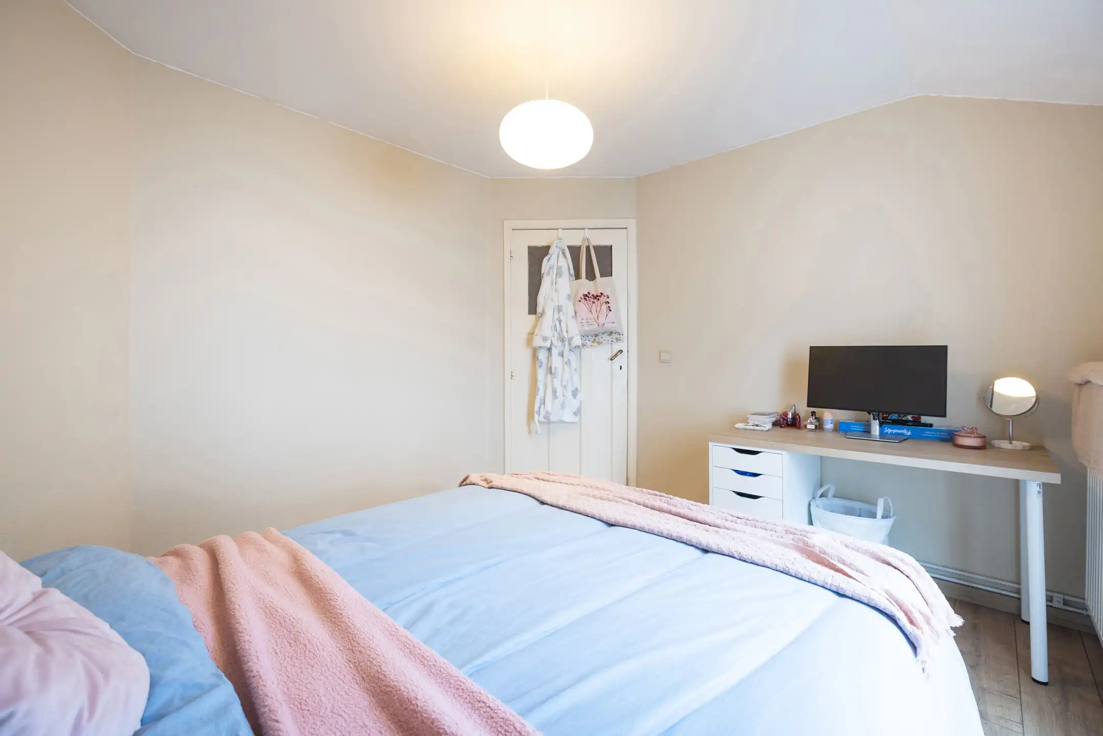 Gezinswoning met terras in hartje Etterbeek foto 27