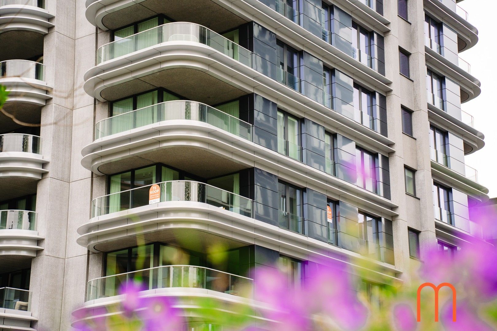 Luxueus afgewerkt appartement met frontaal terras – Residentie Ensor Tower II, Oosteroever Oostende. foto 20