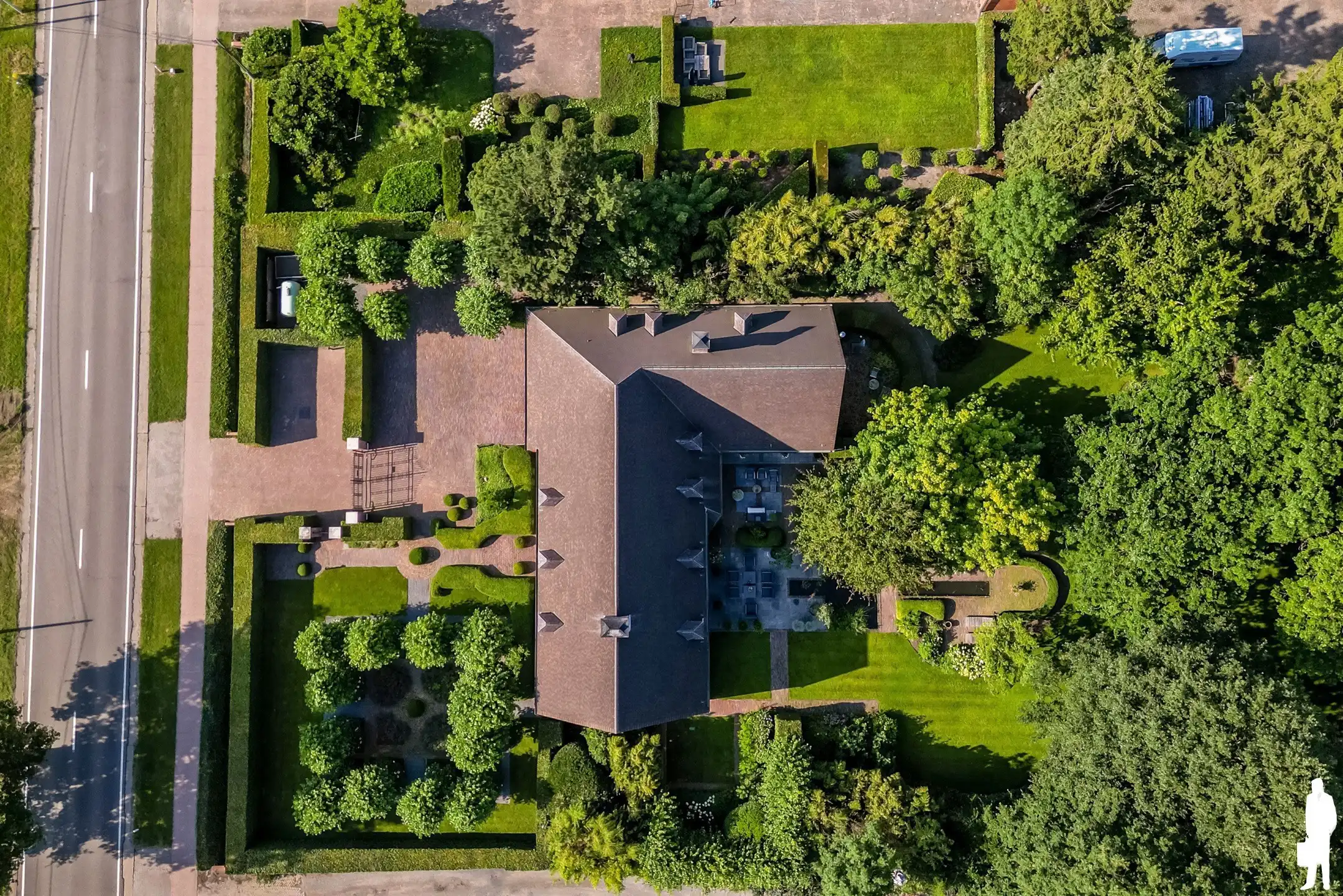 Prachtige villa met een bewoonbare oppervlakte van 512 m² foto 5