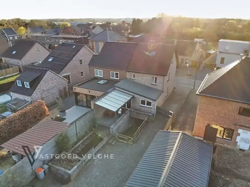 🌿 Goed onderhouden woning met 4 slaapkamers, grote garagebox/werkplaats & energiezuinige voorzieningen in Uikhoven foto 58