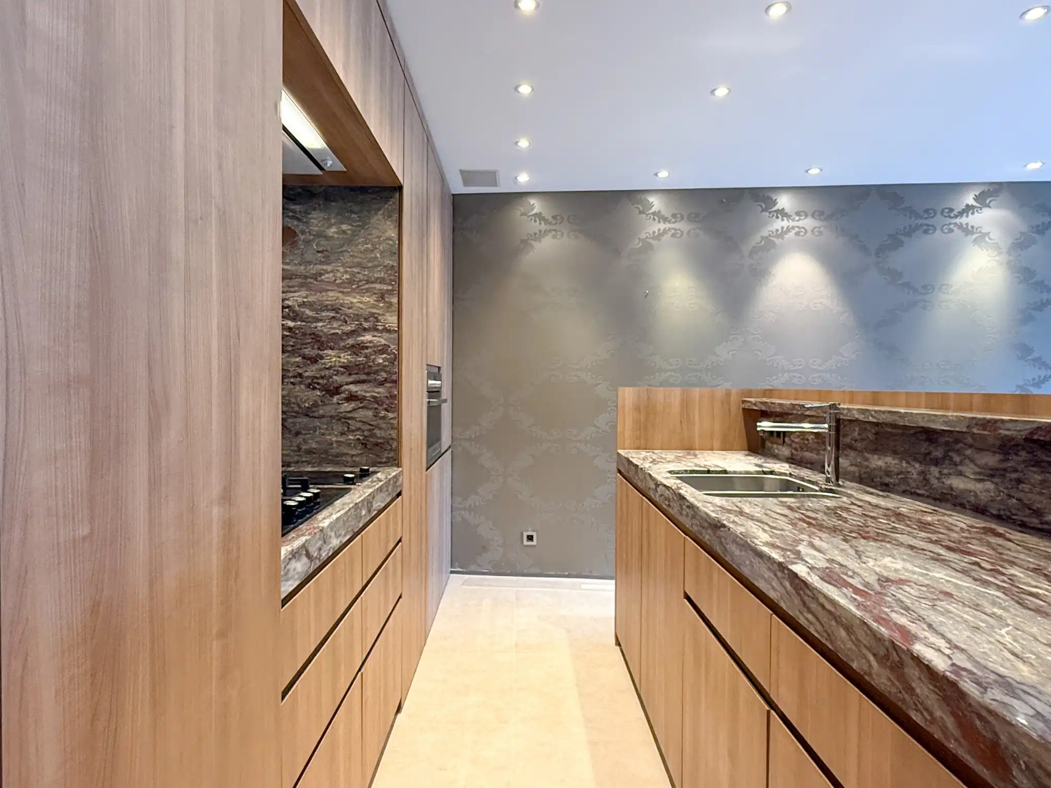 Instapklaar appartement met 1 slaapkamer op topligging in Beveren foto 4