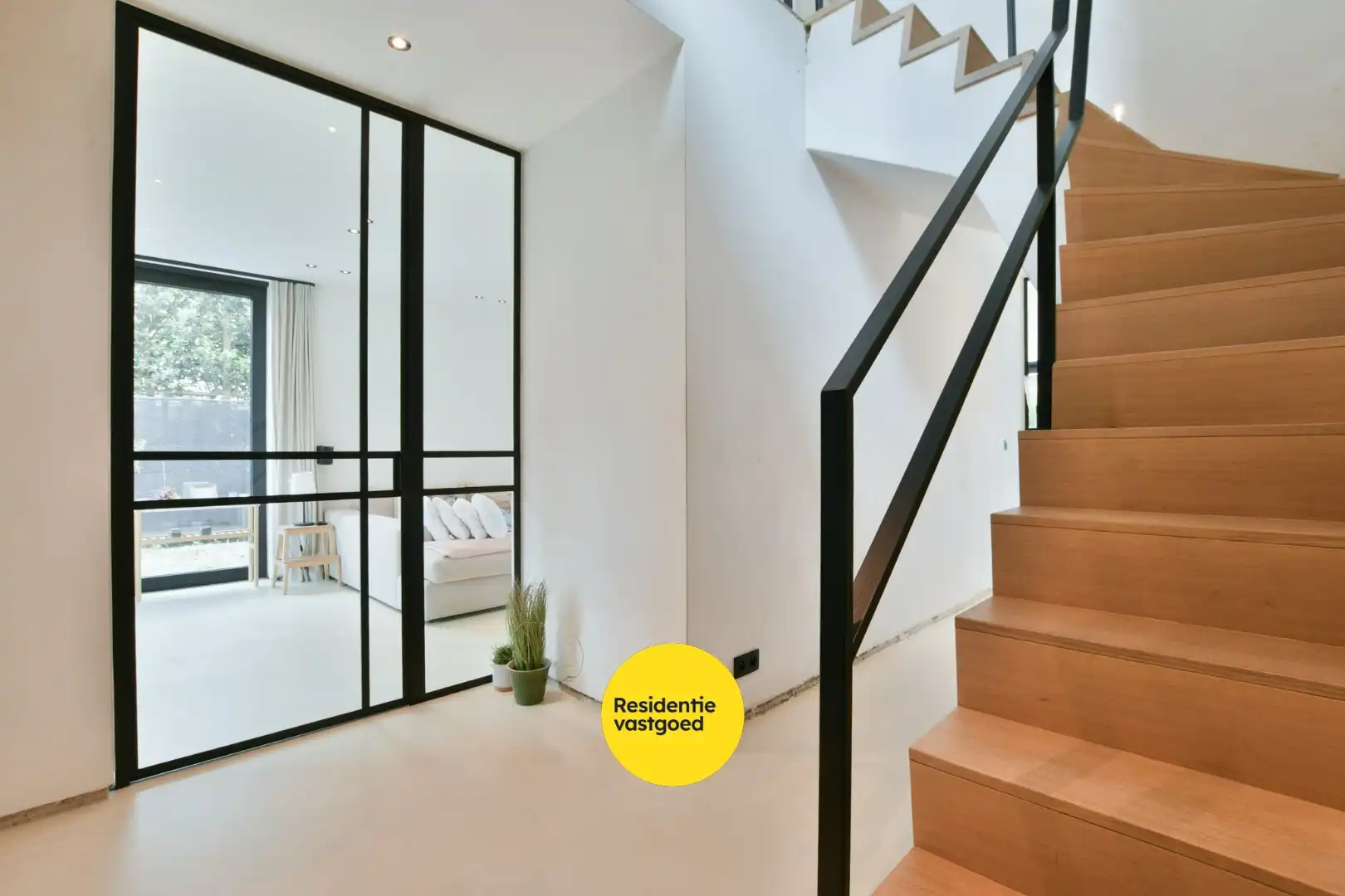 Exclusieve koppelvilla van 348 m² met 6 slaapkamers in rustige woonwijk foto 6