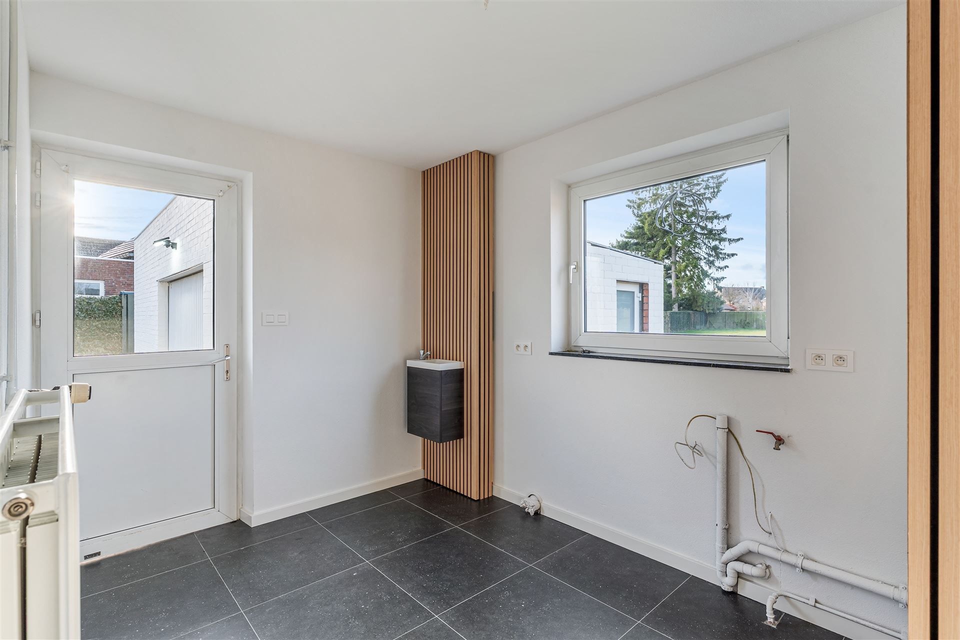 Gerenoveerde woning op 11a73ca nabij Domein Pietersheim en Lanaken centrum foto 13