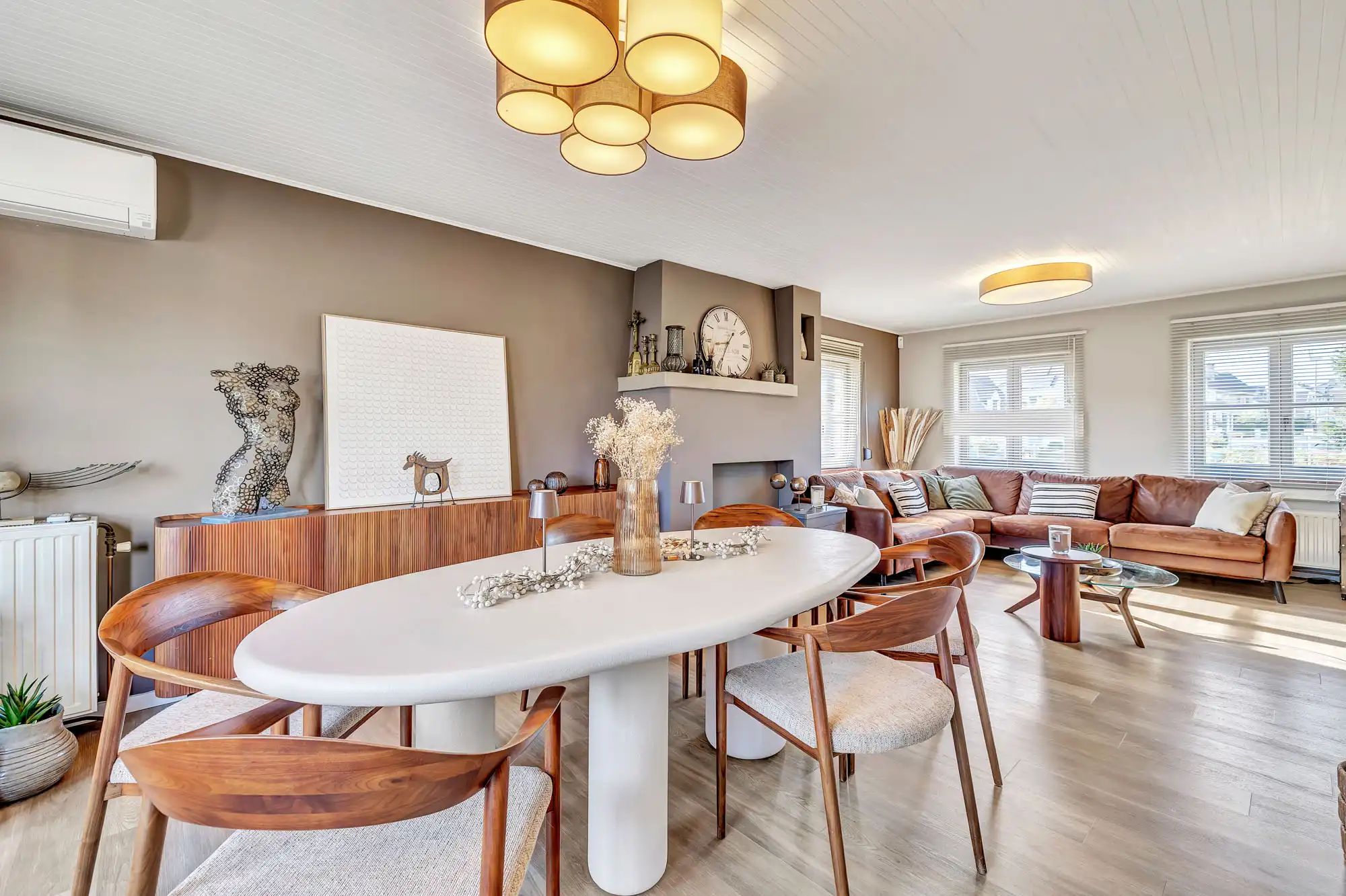 Charmante instapklare woning met 4 slpks, garage en tuin foto 4