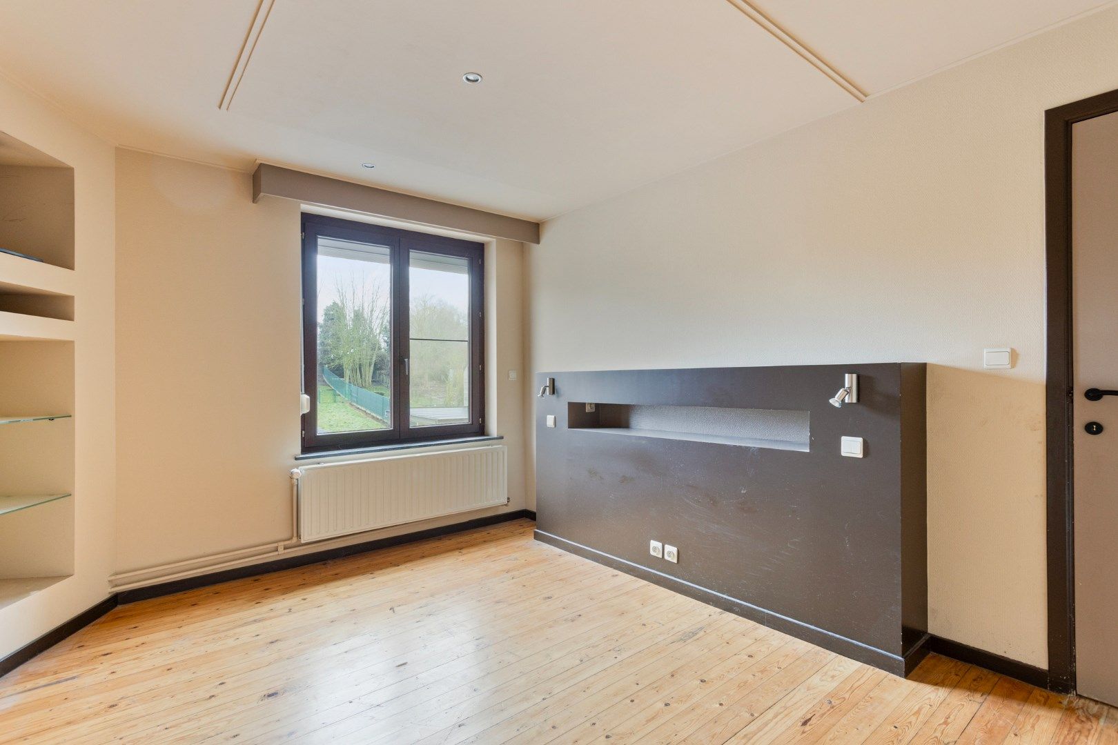 Verrassend ruime woning met diepe tuin foto 17