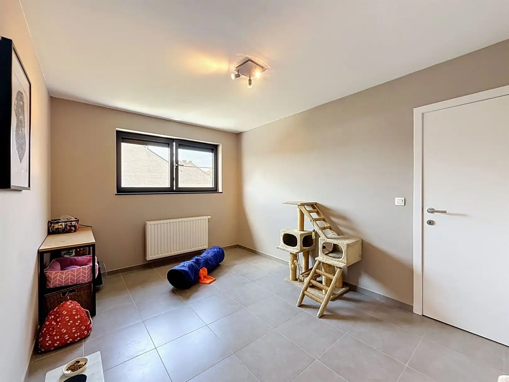 Instapklare woning met 3 slpks, tuin - 01a 78ca  foto 22