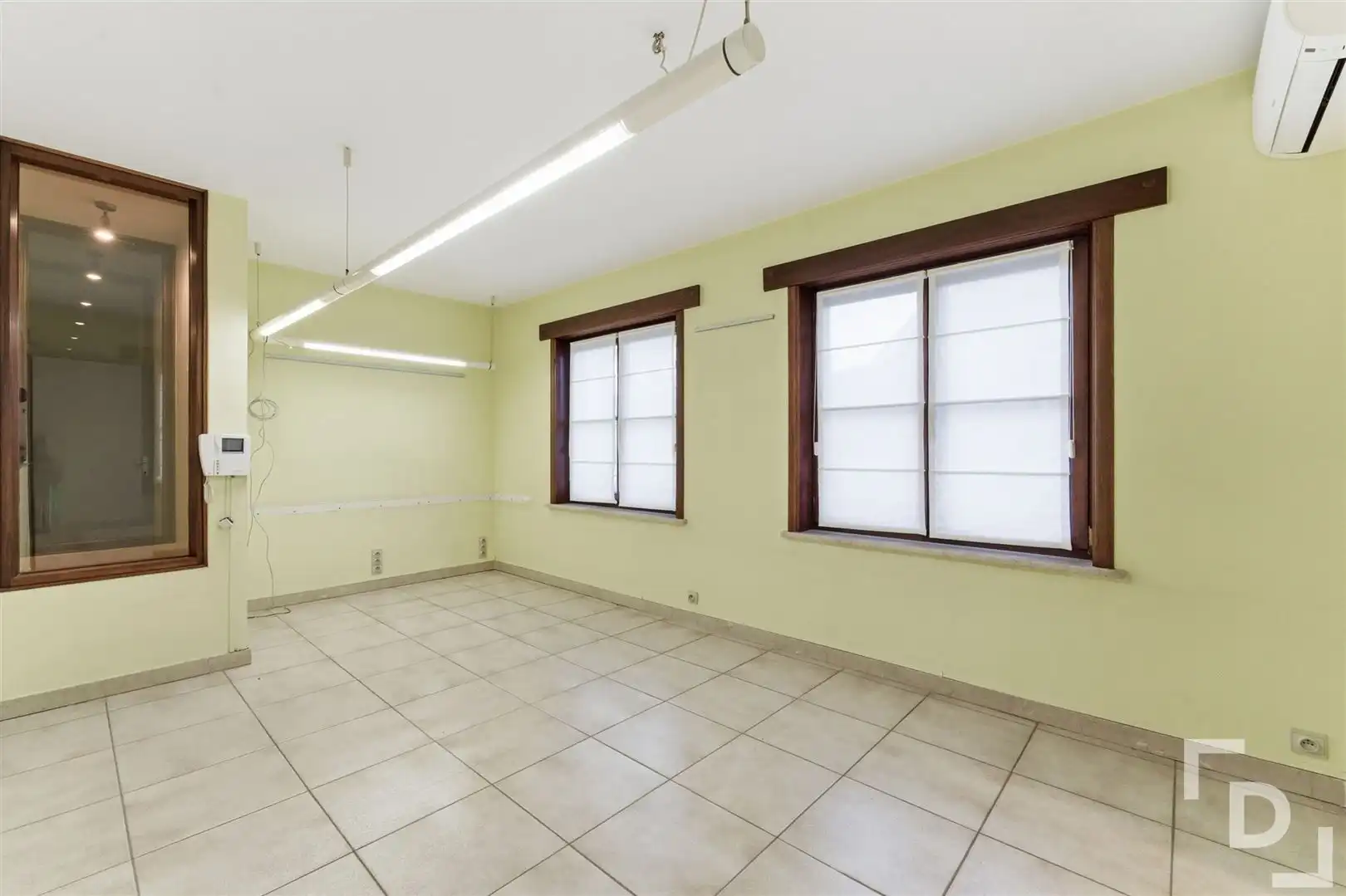 Ruime en energiezuinige villa te koop in Poperinge foto 29