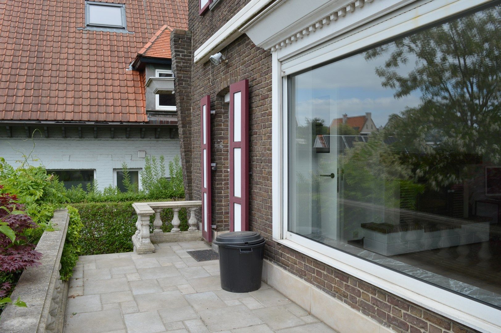 Ruime woning met garage, tuin en 3 slaapkamers in Kortrijk foto 16