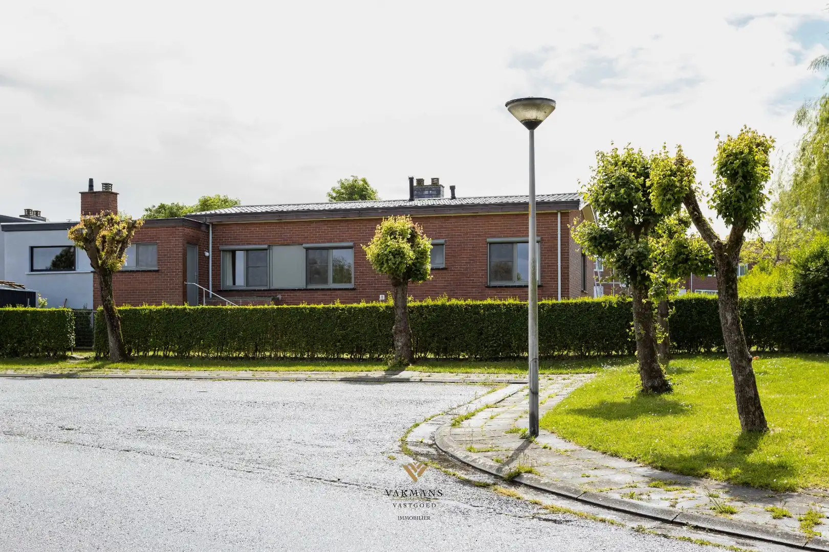 Gelijkvloerse woning met 3 slaapkamers, oprit en garage foto 24