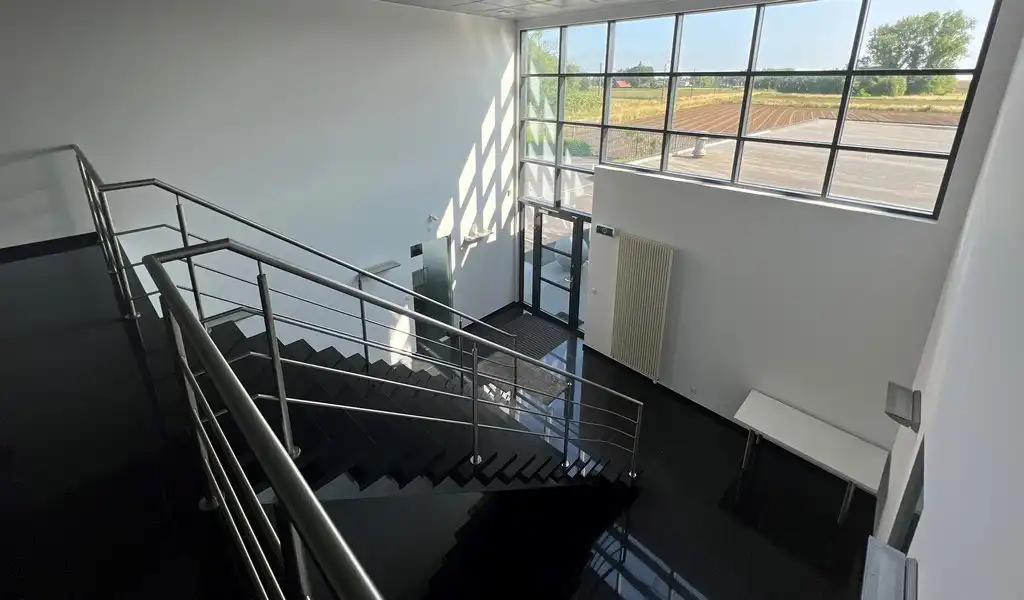 Bedrijfsgebouw met villa te huur langs  E17 in  Kruisem foto 10