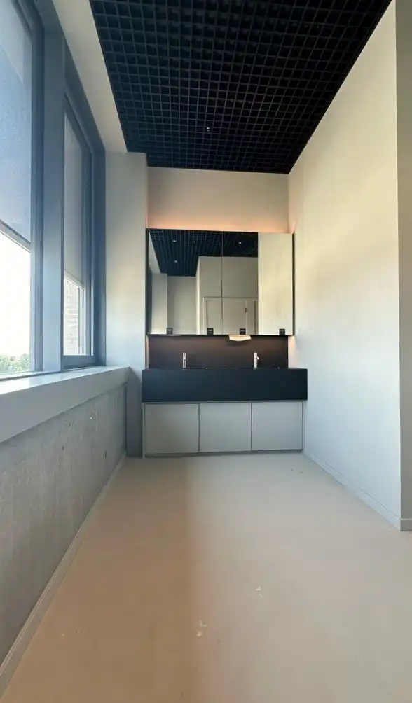 Prachtig gemeubelde kantoren met dienstverlening In The Yard in Drongen foto 22