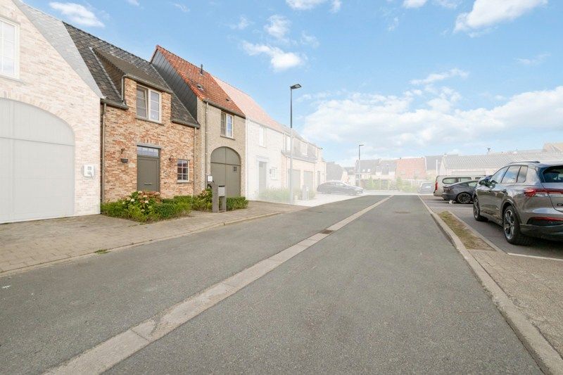 Charmante gesloten woning in pastoriestijl – rustig gelegen in een doodlopende straat foto 2