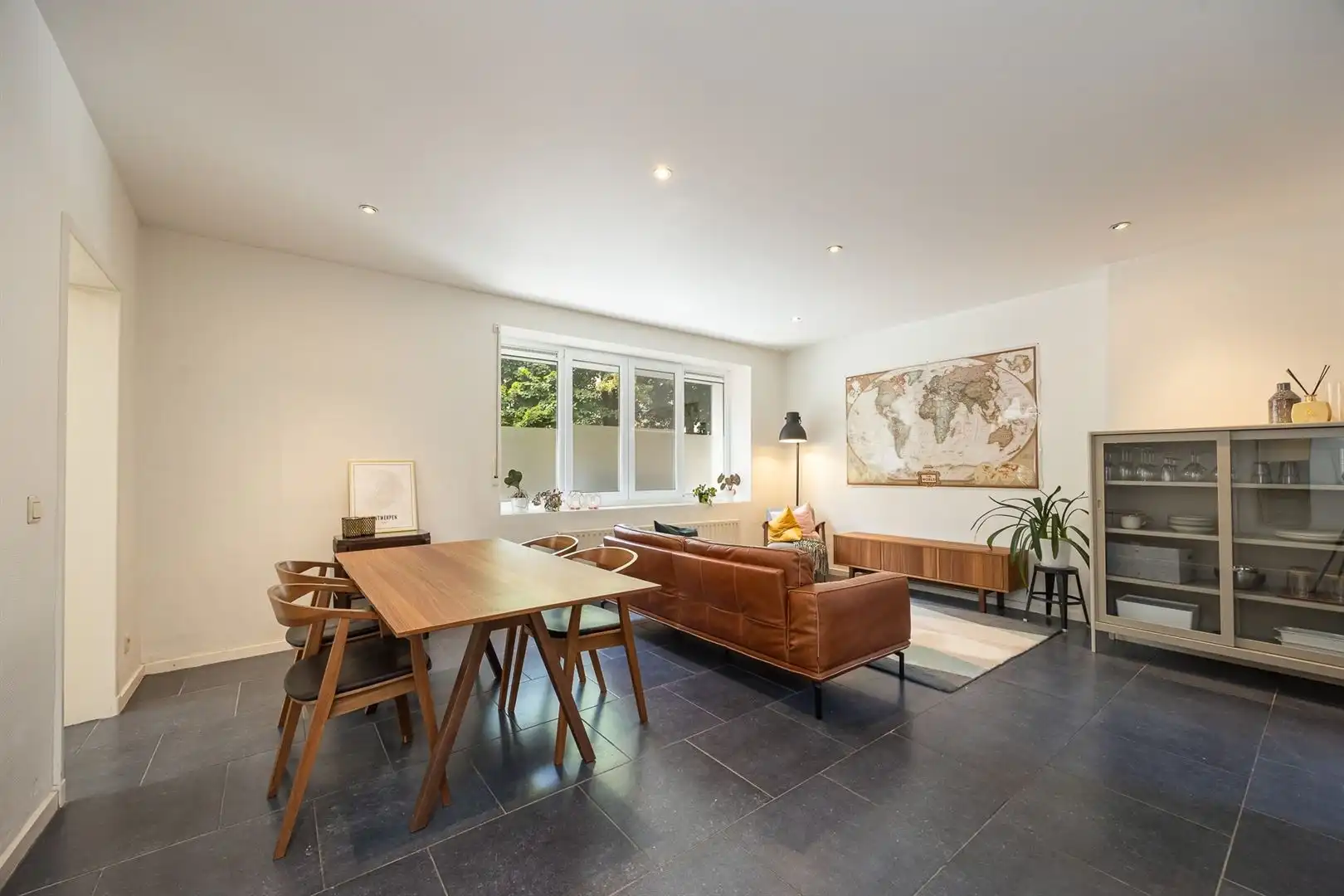 Gelijkvloers hoekappartement  foto 3