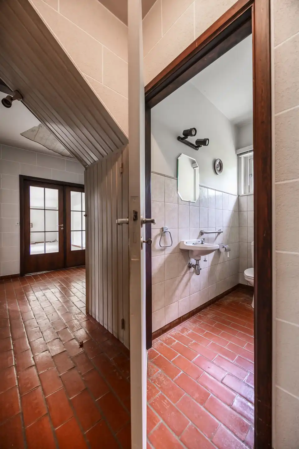  Te renoveren landhuis in groene wijk Hertebos foto 36