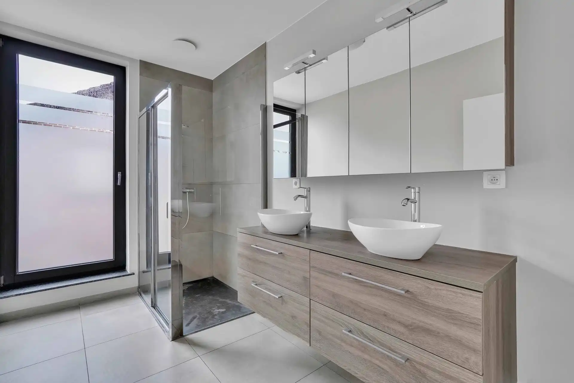 MODERNE BEN-WONING OP RUSTIGE LOCATIE AAN 2% REGISTRATIERECHTEN foto 23