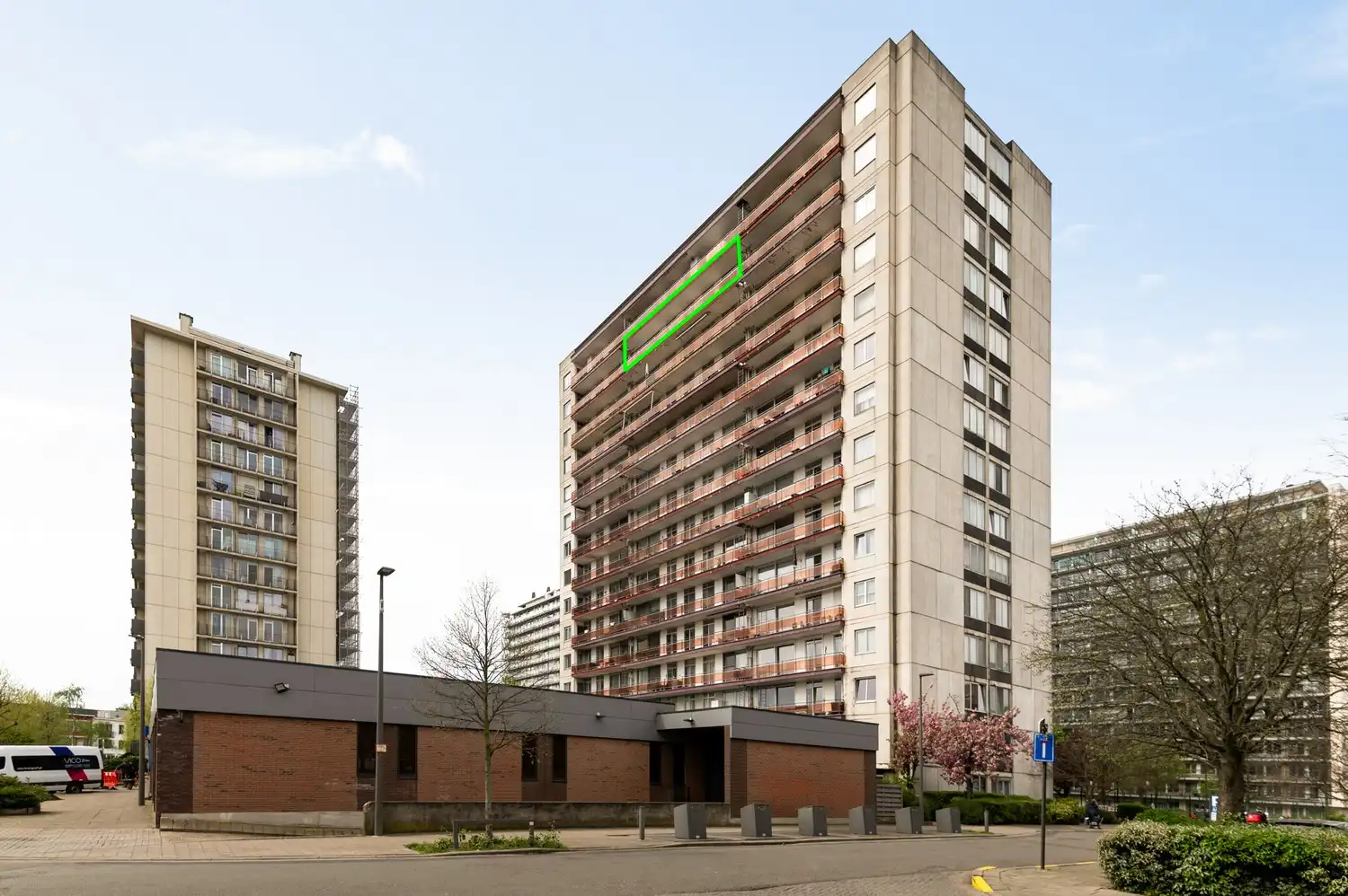 Ruim appartement  met 3 slaapkamers en garage te Berchem! foto 16