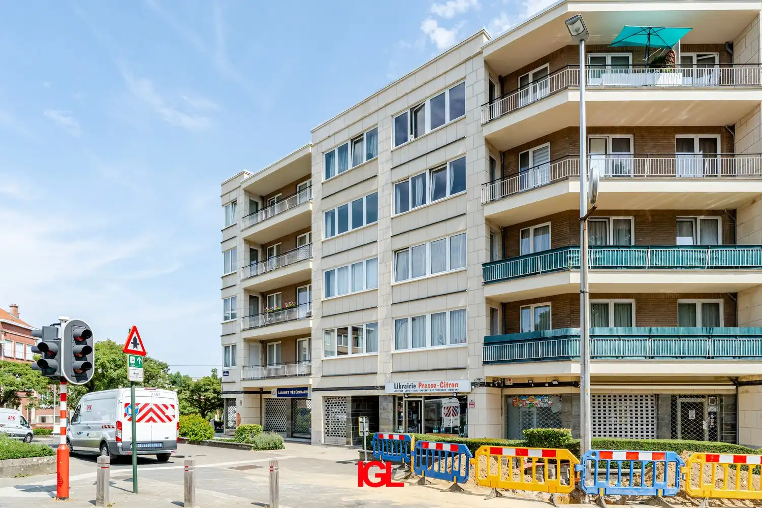 Instapklaar appartement met 1 slaapkamer, terras en kelder in netjes onderhouden mede-eigendom foto 16