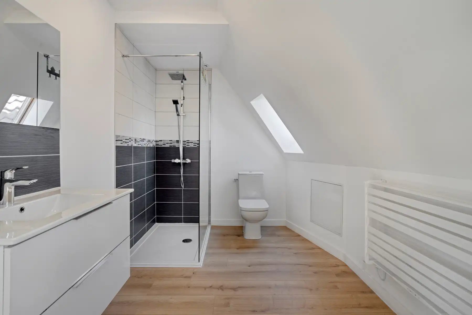 Prachtige burgerwoning naast de Sint-Annakerk foto 29