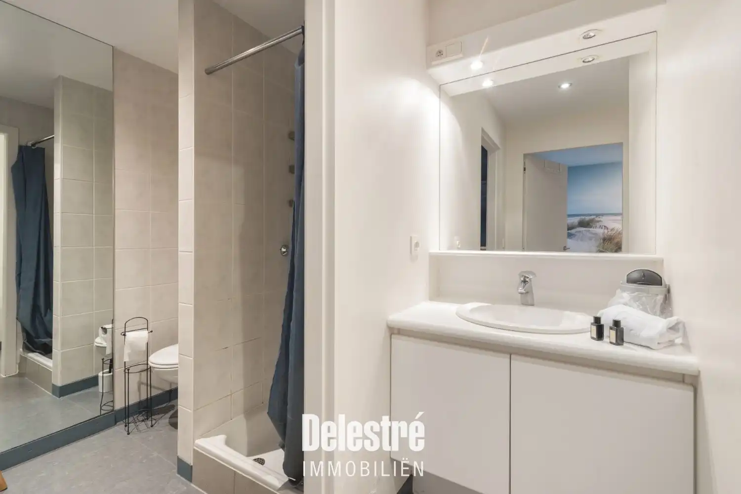 Commerciële topligging (TELENET) met woonst (vakantieapp.) op de Albert I Laan – Residentie Mirhras foto 26
