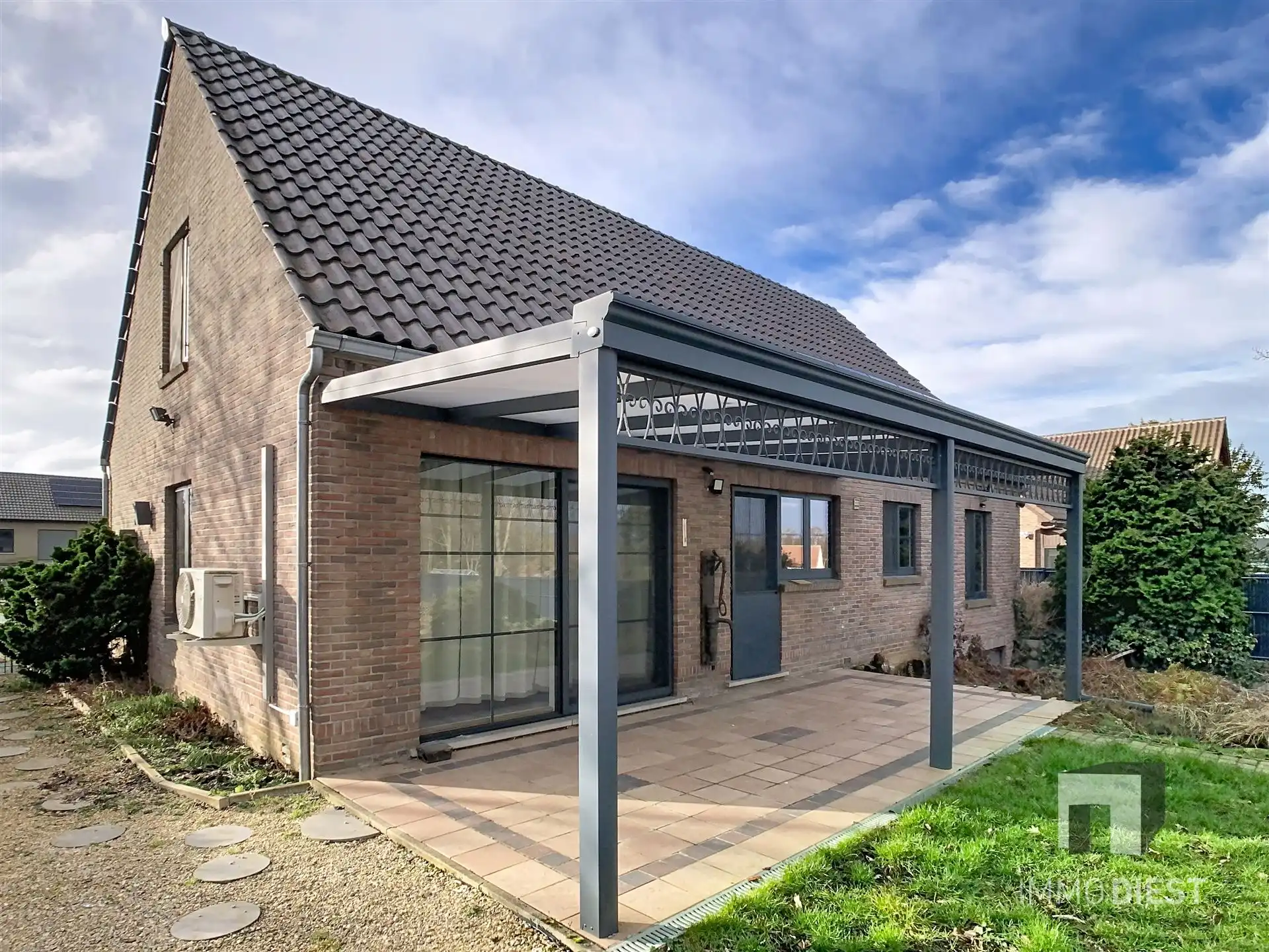 Instapklare woning op ca.53 are met bijgebouw met dubbele garage. EPC 104 kWh/m²/jaar (bijna A-label) foto 33