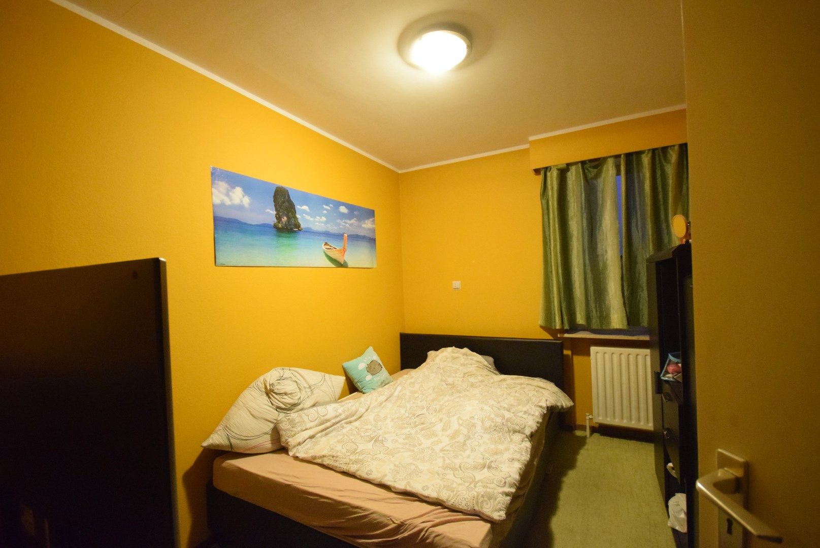 APPARTEMENT MET TWEE SLAAPKAMERS NABIJ CENTRUM ROESELARE - WONEN OF INVESTERINGSKANS foto 5