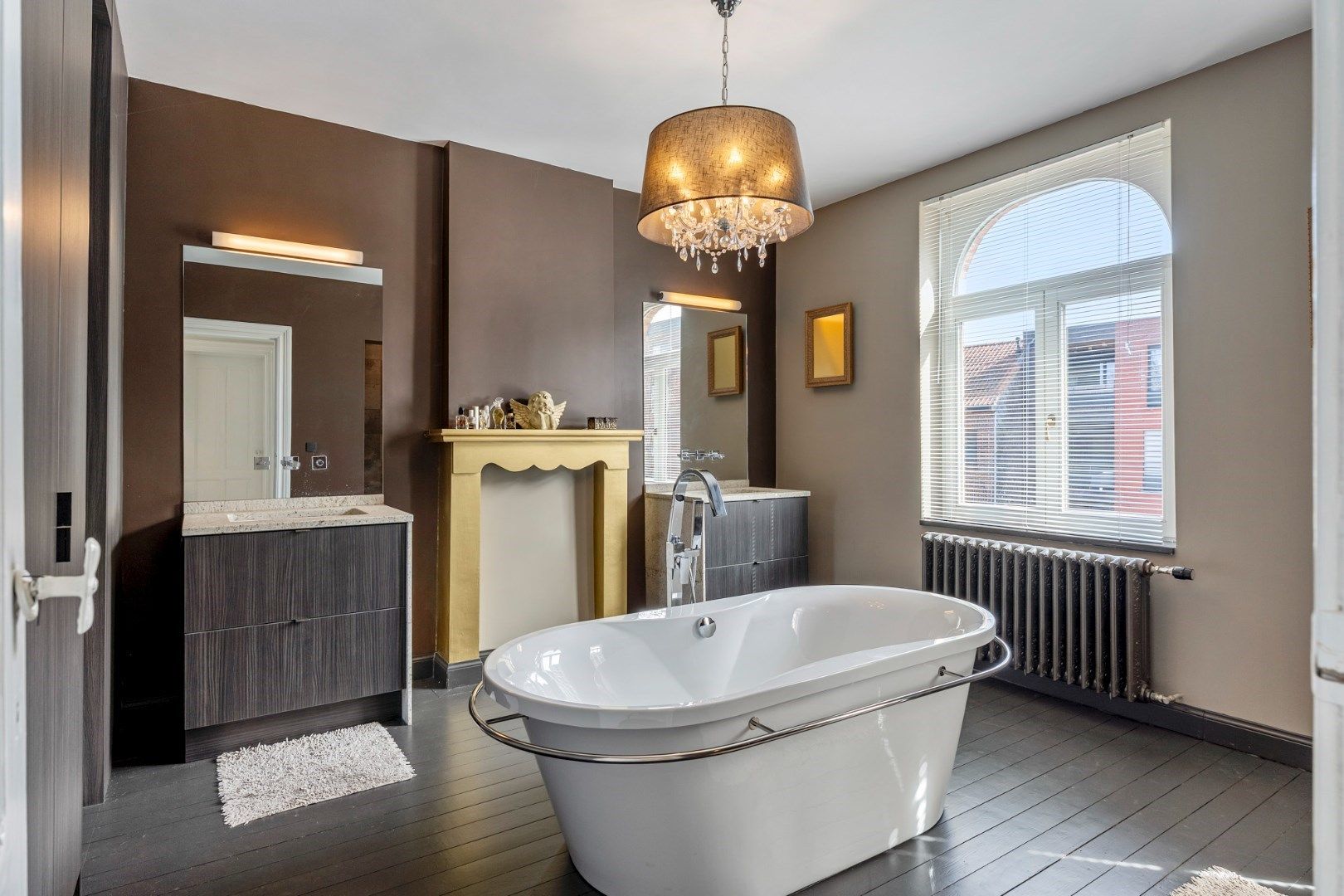 Statige vrijstaande herenwoning vlakbij Genk-centrum - EPC A-Label foto 32