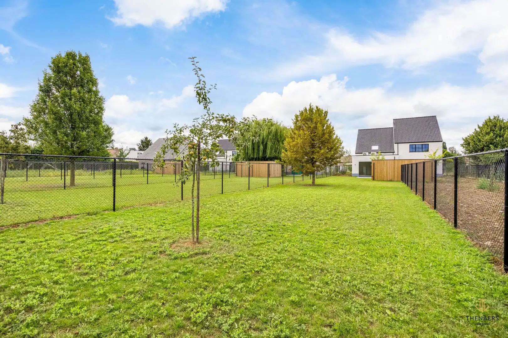 LOT 4 - Instapklare "luxe" en "energiezuinige" nieuwbouwwoning met 4 slaapkamers en 2 badkamers. foto 24