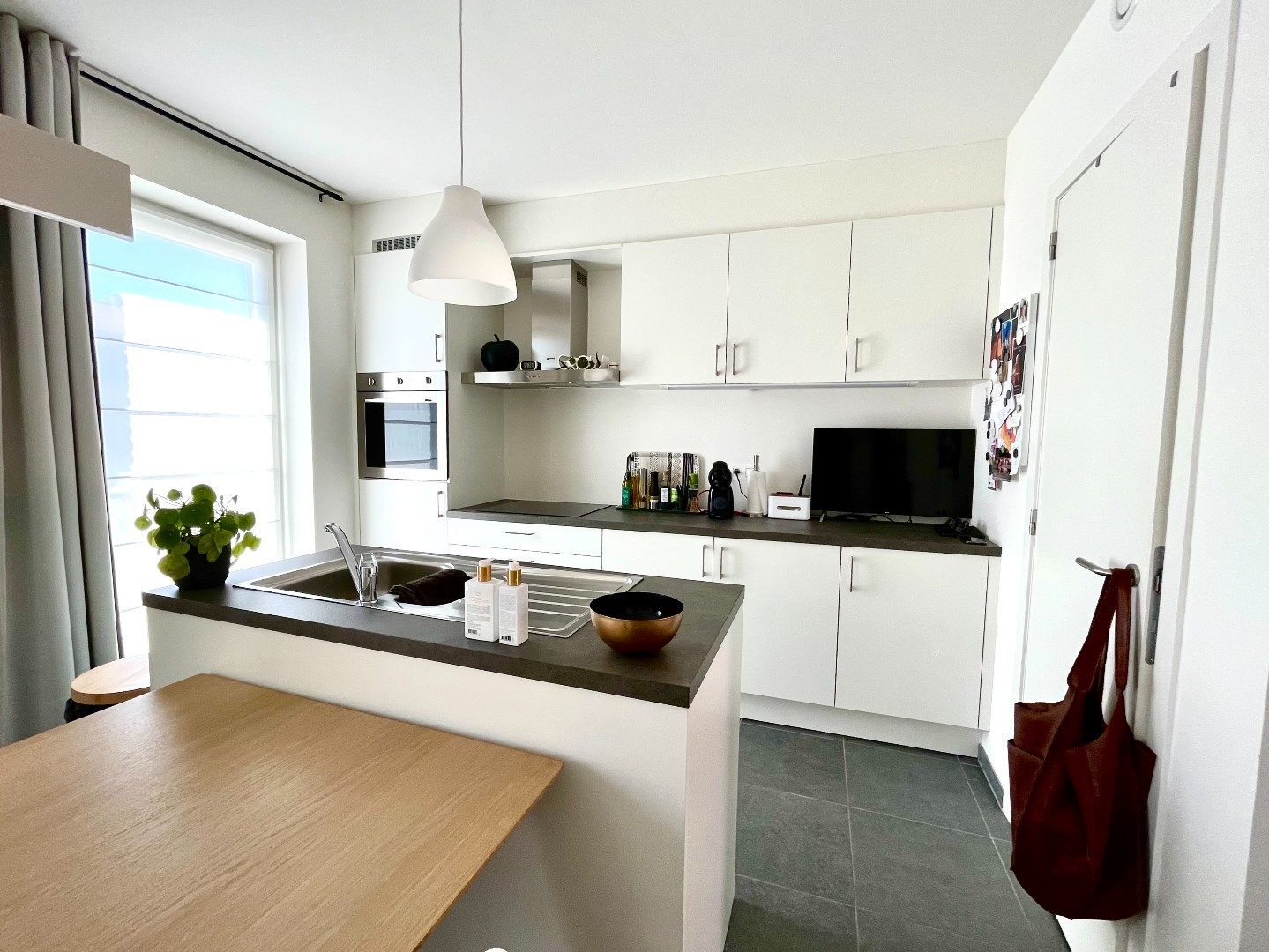 Gelijkvloers appartement met 3 slaapkamer, tuin, terras en garagebox foto 5