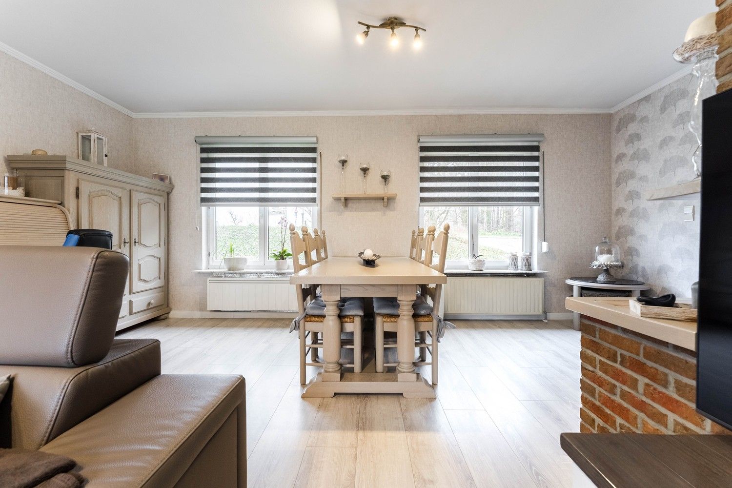 Mooie instapklare woning op 1170m² dichtbij de grens! foto 6