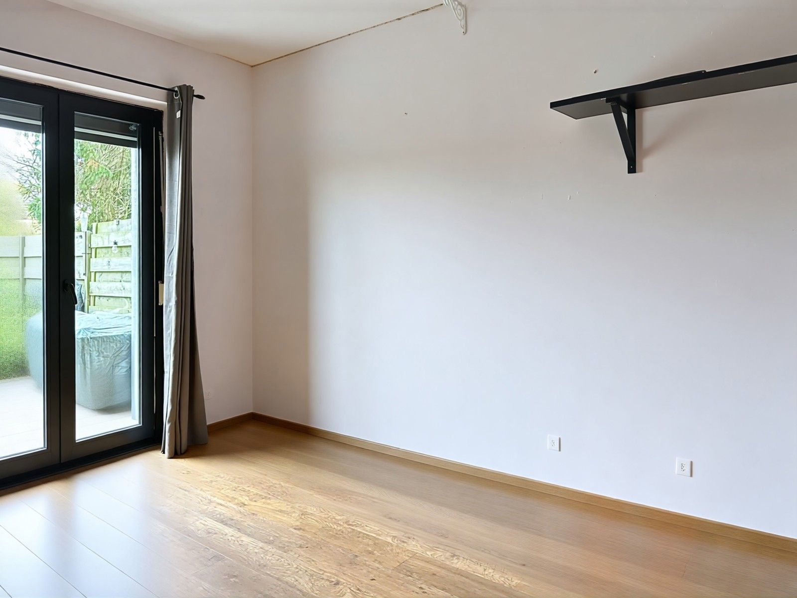 Appartement met tuin en garage – kleine blok zonder syndicus foto 10