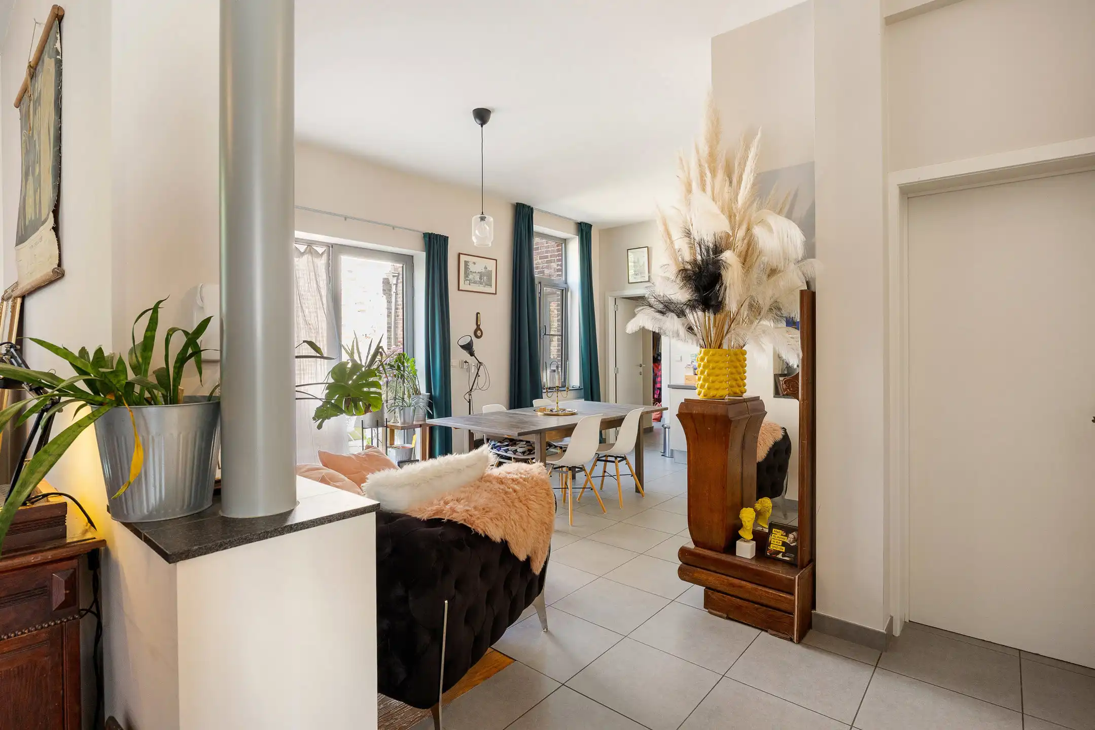 Gelijkvloers appartement met terras/tuin en garage foto 8