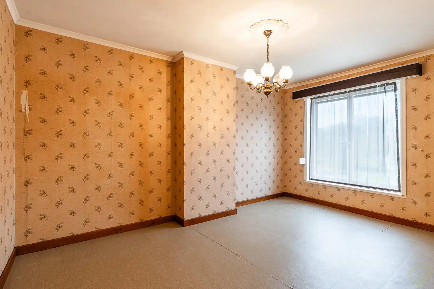 Ruime woning met een gunstige ligging te Eeklo! foto 15