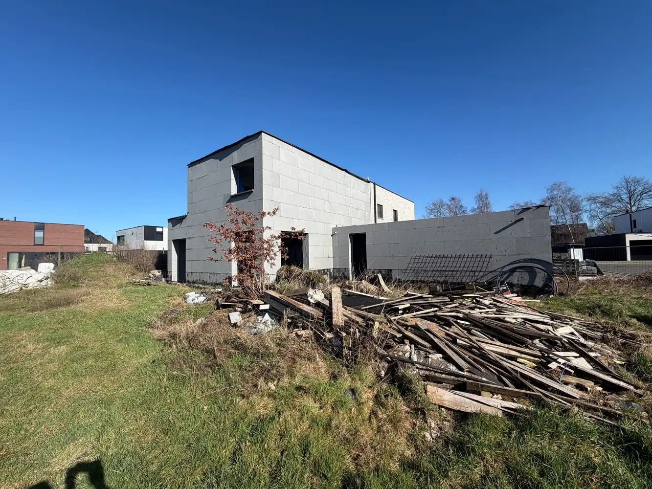 Woning in ruwbouwfase foto 8