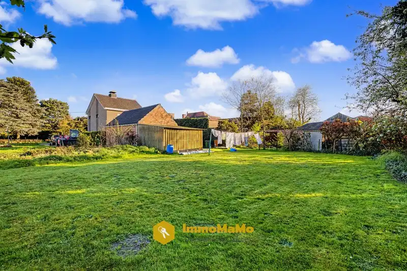 BOUWGROND TE KOOP IN WACHTEBEKE - RUSTIGE EN CENTRALE LIGGING foto 3