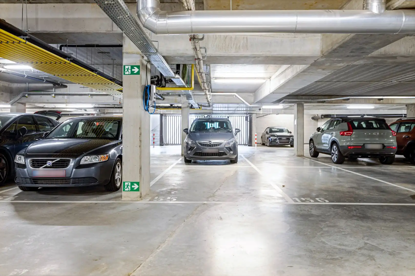 Recente assistentieflat met 2 slaapkamers en mooi zonneterras foto 23